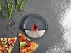 Joseph Joseph Disc Easy-Clean Pizza Diski - Gri/Kırmızı(20038)