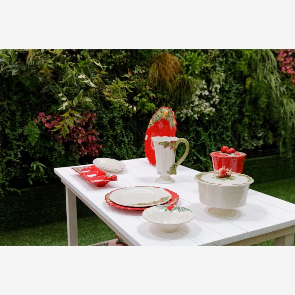 Kırmızı Seramik Servis Tabağı 40 Cm Garland Collection by Bordallo Pinherio