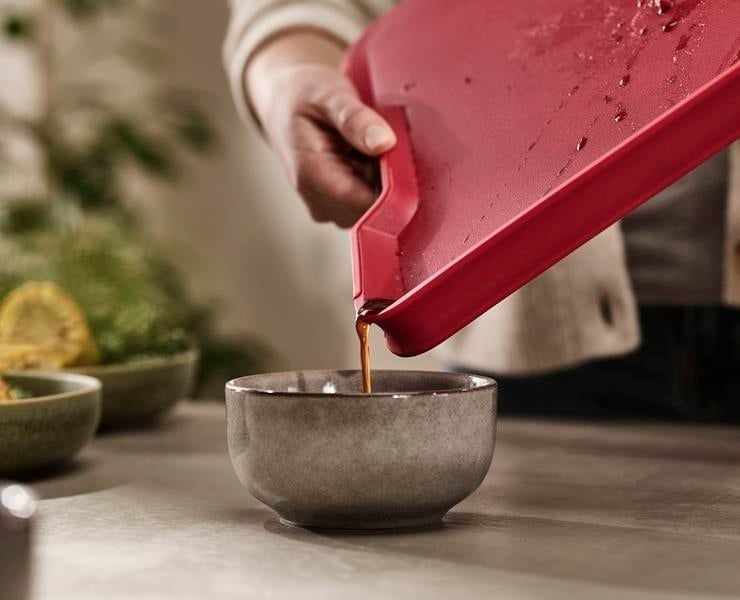 JJ Cut&Carve Plus Büyük Kesme Tahtası (2022) - Kırmızı