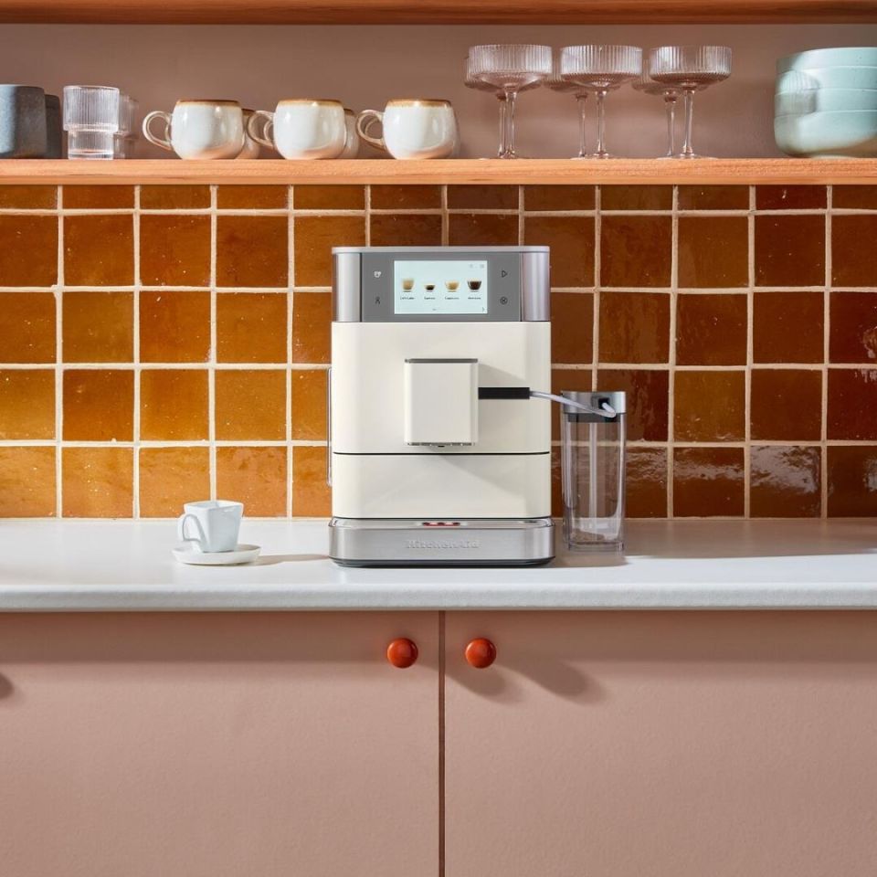 KitchenAid Tam Otomatik Espresso Makinesi KF8