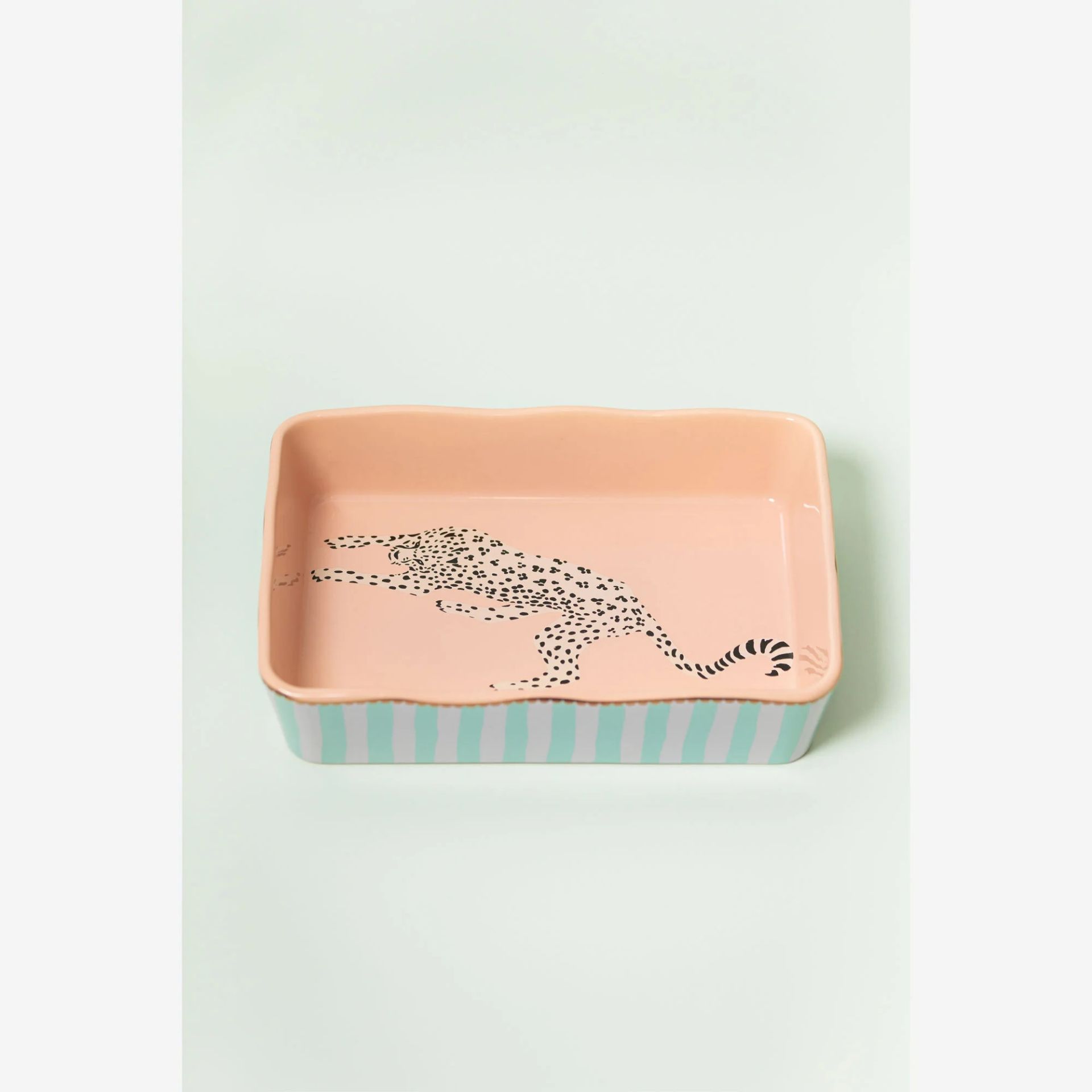 Pembe Porselen Fırın Kabı 26X18x6 Cm Animals Collection by Yvonne Ellen