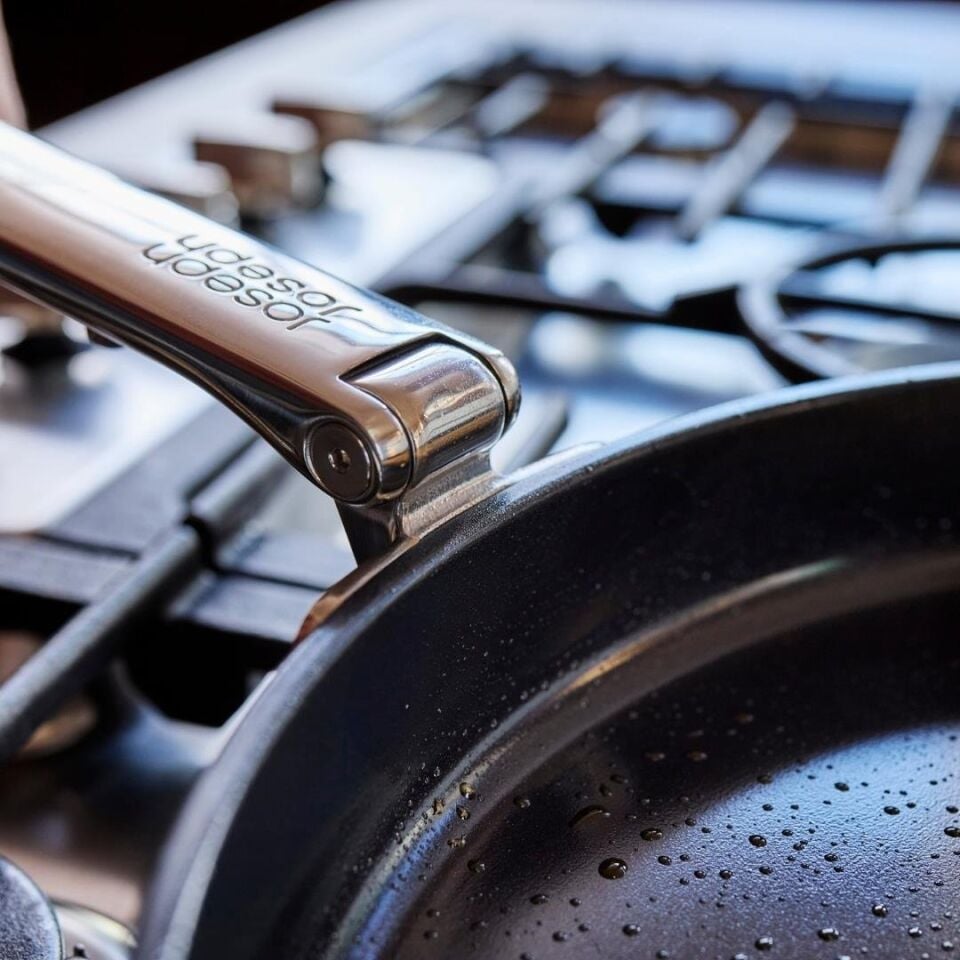 Joseph Joseph Space 3 Katmanlı Paslanmaz Çelik Seramik Kaplama 24 cm Kızartma Tavası