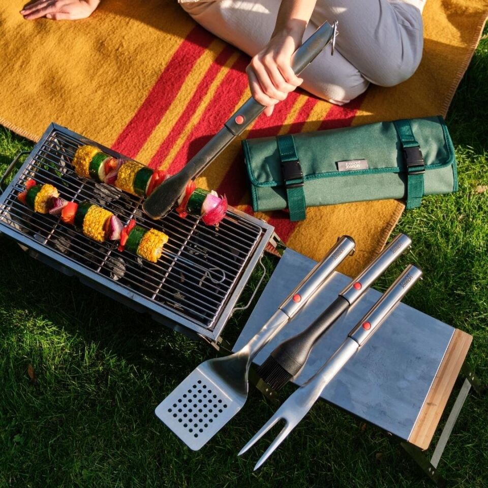 Joseph Joseph GrillOut Uzatılabilir Saplı Paslanmaz Çelik Barbekü Spatulası