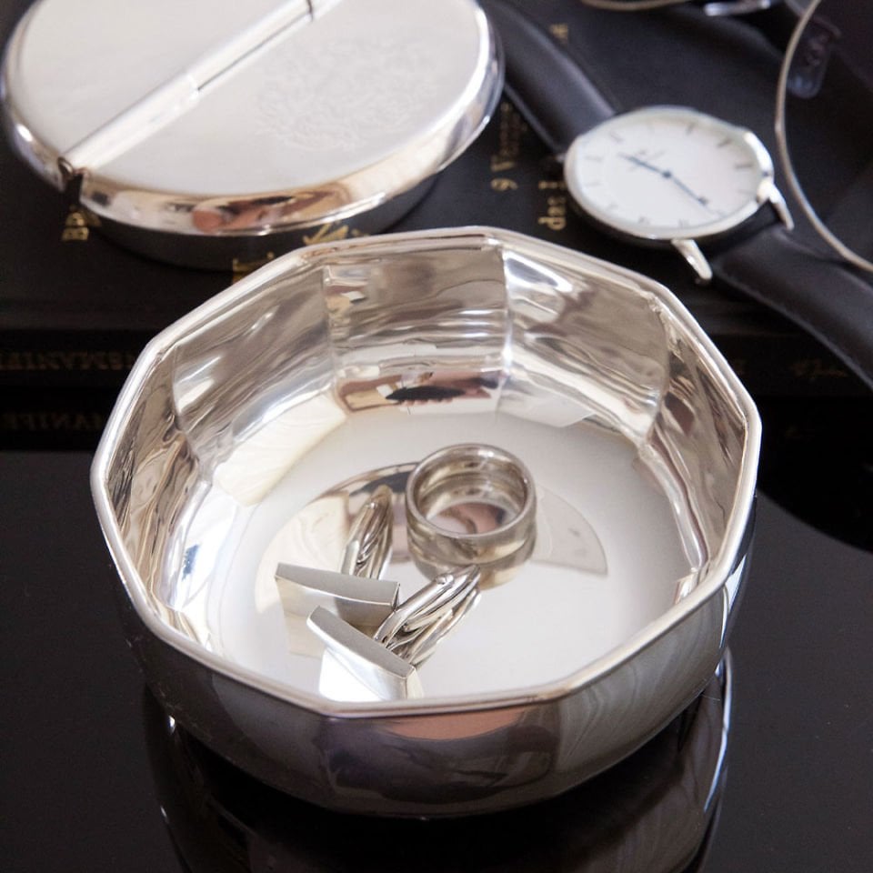 Edzard On Köşeli Kase