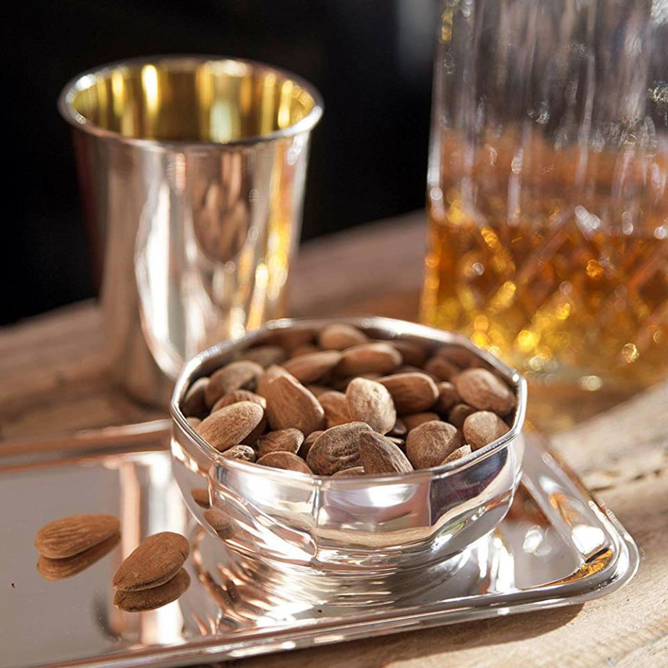 Edzard On Köşeli Kase