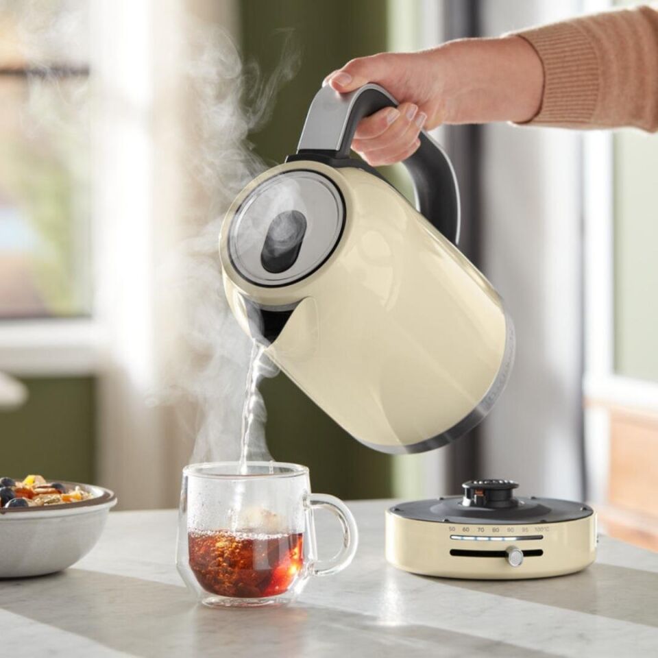 KitchenAid 1,7 L Değişken Sıcaklıklı Su Isıtıcısı - 5KEK1701