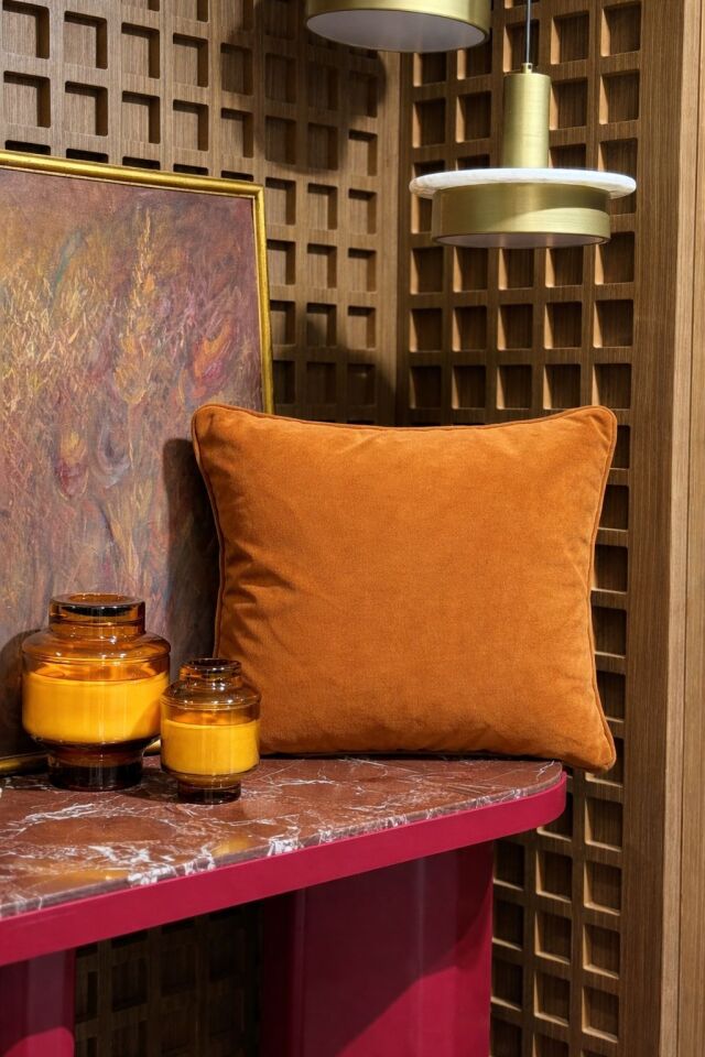 Guseti Düz Kadife Yastık