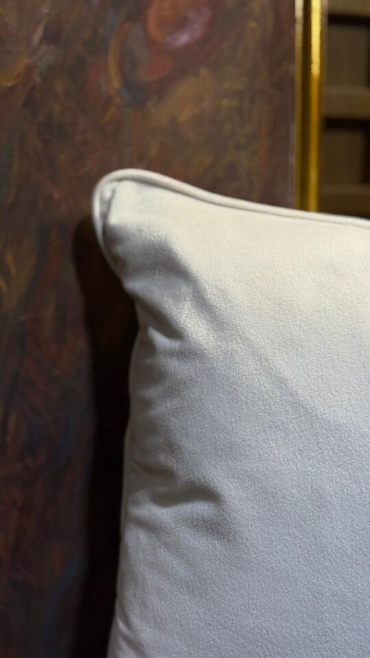 Guseti Düz Kadife Yastık Ekru Rengi