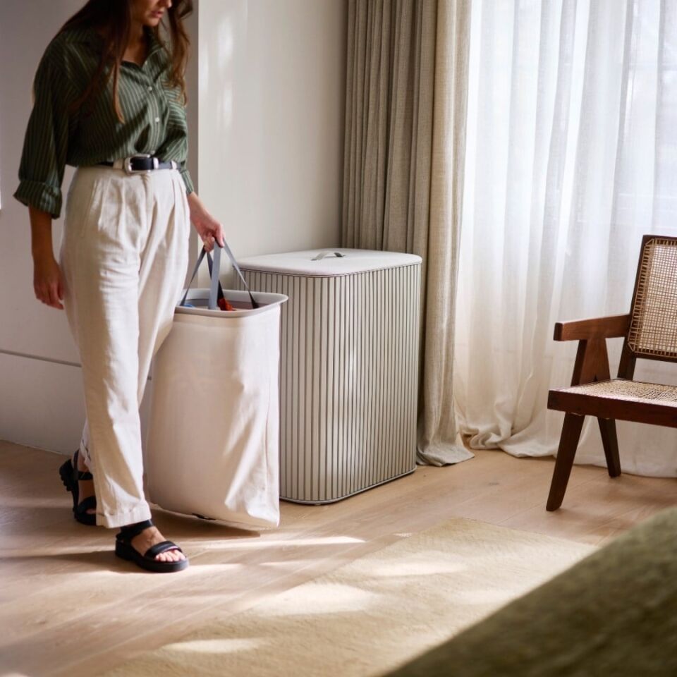 Joseph Joseph Tota 90 L Trio Luxe 3 Bölmeli Çamaşır Ayırma Sepeti - Ekru